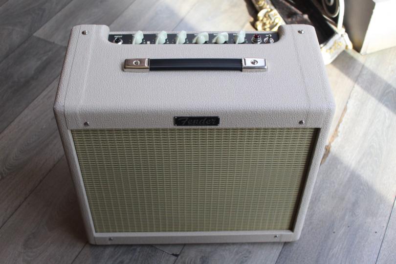FENDER "Blues Junior IV, Blonde"