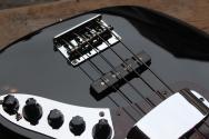 SIRE "Marcus Miller V7 2nd Generation Alder 4-String, Black" 4, 58 KG