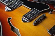 EASTMAN "Limited Chrome Pickups T-64- V-T Gold Burst" HARDCASE, 2, 51 KG