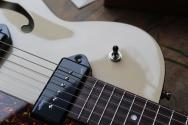 GODIN "5th Ave TL Kingpin P90 Trans Cream HG" GODIN GIGBAG