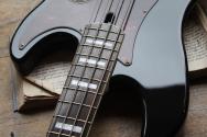SIRE "Marcus Miller P7 4-String, Black" 4, 20 KG