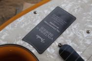 FENDER "Mustang Vintera II '70s Competition Orange" GIGBAG