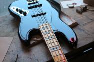 SQUIER Classic Vibe '70s Jazz Bass Black