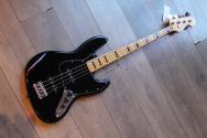 SQUIER Classic Vibe '70s Jazz Bass Black
