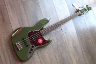 SQUIER FSR Classic Vibe '60s Jazz Bass, Laurel Fingerboard, Tortoiseshell Pickguard, Matching Headstock, Olive,