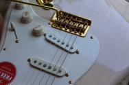 SQUIER Limited Classic Vibe '50s Stratocaster White Blonde with Gold Harware, 3, 27 KG