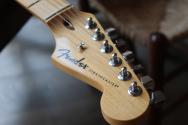 FENDER Standard Stratocaster, Olympic White 3, 82 KG