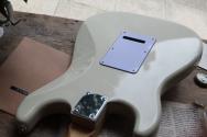 FENDER Standard Stratocaster, Olympic White 3, 82 KG