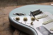 FENDER American Vintage II 1965 Stratocaster, Round-Lam Rosewood Fingerboard, Sonic Blue, HARDCASE, 3, 69 KG
