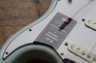 FENDER American Vintage II 1965 Stratocaster, Round-Lam Rosewood Fingerboard, Sonic Blue, HARDCASE, 3, 69 KG