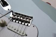 FENDER American Vintage II 1965 Stratocaster, Round-Lam Rosewood Fingerboard, Sonic Blue, HARDCASE, 3, 69 KG