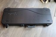 FENDER American Ultra II Meteora, Ultraburst HARDCASE