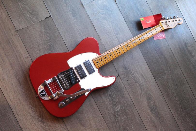 FENDER Stories Collection Mike Campbell Red Dog Telecaster, Maple Fingerboard, Red Dog Red, HARDCARE, 3, 90 KG