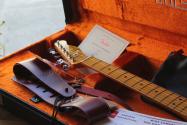 FENDER Stories Collection Mike Campbell Red Dog Telecaster, Maple Fingerboard, Red Dog Red, HARDCARE, 3, 90 KG
