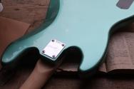 SQUIER Affinity Series Active Jazz Bass, Laurel Fingerboard, White Pickguard, Mystic Sea Foam Green