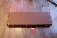 FENDER American Vintage II '61 Stratocaster, Fiesta Red HARDCASE, 3, 58 KG