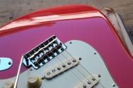 FENDER American Vintage II '61 Stratocaster, Fiesta Red HARDCASE, 3, 58 KG