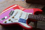 FENDER American Vintage II '61 Stratocaster, Fiesta Red HARDCASE, 3, 58 KG