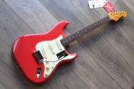 FENDER American Vintage II '61 Stratocaster, Fiesta Red HARDCASE, 3, 58 KG