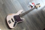 FENDER "Flea Jazz Bass"