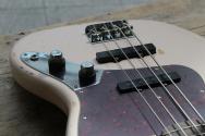 FENDER "Flea Jazz Bass"