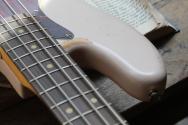 FENDER "Flea Jazz Bass"
