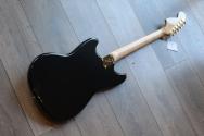 FENDER Limited Made in Japan Traditional 2025 Collection, 60s Mustang®, Rosewood Fingerboard, Black Pearl, GIGBAG, 3, 01 KG
