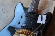 FENDER Limited Made in Japan Traditional 2025 Collection, 60s Mustang®, Rosewood Fingerboard, Black Pearl, GIGBAG, 3, 01 KG