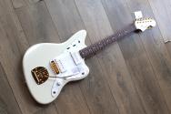FENDER Limited Made in Japan Traditional 2025 Collection, 60s Jazzmaster®, Rosewood Fingerboard, White Pearl, GIGBAG, 3, 41 KG FENDER Limited Made in Japan Traditional 2025 Collection, 60s Jazzmaster®, Rosewood Fingerboard, White Pearl, GIGBAG, 3, 41 KG