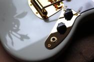 FENDER Limited Made in Japan Traditional 2025 Collection, 60s Mustang®, Rosewood Fingerboard, White Pearl, GIGBAG, 3, 30 KG