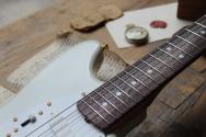 FENDER Limited Made in Japan Traditional 2025 Collection, 60s Mustang®, Rosewood Fingerboard, White Pearl, GIGBAG, 3, 30 KG