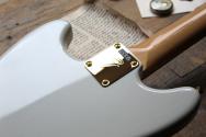 FENDER Limited Made in Japan Traditional 2025 Collection, 60s Mustang®, Rosewood Fingerboard, White Pearl, GIGBAG, 3, 30 KG
