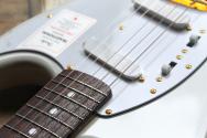 FENDER Limited Made in Japan Traditional 2025 Collection, 60s Mustang®, Rosewood Fingerboard, White Pearl, GIGBAG, 3, 30 KG