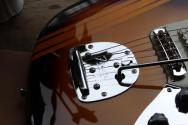 FENDER Japan Traditional 2025, 60s Jaguar, Rosewood Fingerboard, Competition 3-Color Sunburst / Aged Natural, GIGBAG, 3, 49 KG