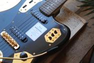 FENDER LIMITED Made in Japan Traditional 2025 Collection, 60s Jaguar®, Rosewood Fingerboard, Black Pearl, GIGBAG, 3, 68 KG
