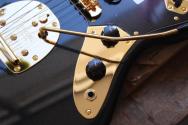 FENDER LIMITED Made in Japan Traditional 2025 Collection, 60s Jaguar®, Rosewood Fingerboard, Black Pearl, GIGBAG, 3, 68 KG