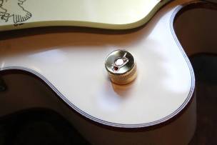 GRETSCH G6136T-59 Vintage Select '59 Falcon with Bigsby Vintage White, HARDCASE