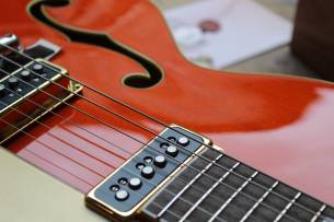 GRETSCH G6120DE Duane Eddy Signature Hollow Body Desert Sunrise, Hardcase, Papers, 3, 18 KG