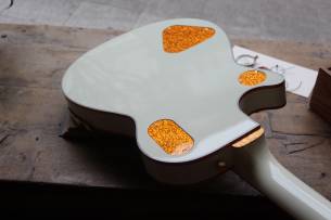 GRETSCH G6134T-58 Vintage Select ’58 Penguin with Bigsby, TV Jones, Vintage White, HARDCASE, 3, 78 KG