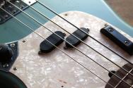FENDER "JMJ Road Worn Mustang Bass Faded Daphne Blue, Rosewood" 3, 46 KG