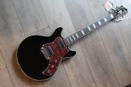 HAGSTROM Megin Black Gloss 3, 35 KG