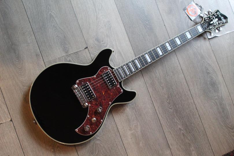 HAGSTROM Megin Black Gloss 3, 35 KG