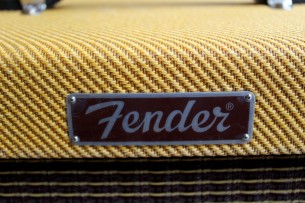 Fender "Blues Junior Limited Lacquered Tweed"