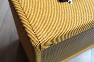 Fender "Blues Junior Limited Lacquered Tweed"