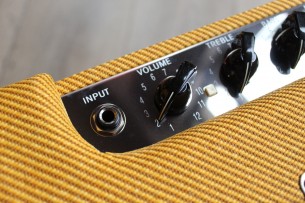 Fender "Blues Junior Limited Lacquered Tweed"