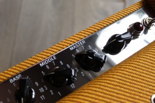 Fender "Blues Junior Limited Lacquered Tweed"