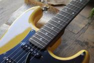 CIMA GUITARS ST Nitro Glitter Yellow A/PS, 4, 24 KG