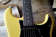 CIMA GUITARS ST Nitro Glitter Yellow A/PS, 4, 24 KG