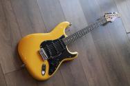 CIMA GUITARS ST Nitro Glitter Yellow A/PS, 4, 24 KG
