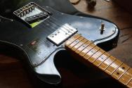 FENDER "American Vintage II 1977 Telecaster Custom Black" HARDCASE,3, 58 KG